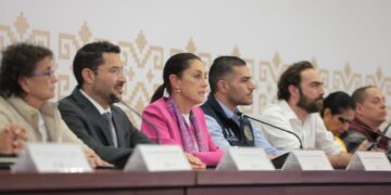 La jefa de Gobierno Claudia Sheinbaum rechazó, la decisión de la Suprema Corte de Justicia de la Nación (SCJN) que impide que la Guardia Nacional (GN) forme parte de la Secretaría de la Defensa Nacional (Sedena).