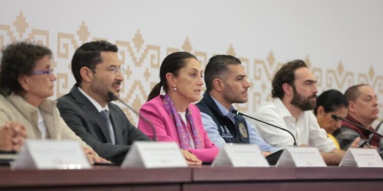 La jefa de Gobierno Claudia Sheinbaum rechazó, la decisión de la Suprema Corte de Justicia de la Nación (SCJN) que impide que la Guardia Nacional (GN) forme parte de la Secretaría de la Defensa Nacional (Sedena).