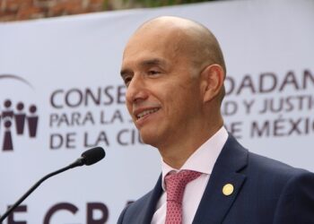 Salvador Guerero Chiprés, presidente del Consejo Ciudadano para la Seguridad y la Justicia de la CDMX –instancia vínculo entre el ciudadano y las autoridades capitalinas–, alertó que cuando alguien esté siendo víctima de los “montachoques” debe denunciarlo como un “intento de extorsión” “un fraude” y no como un incidente de tránsito.