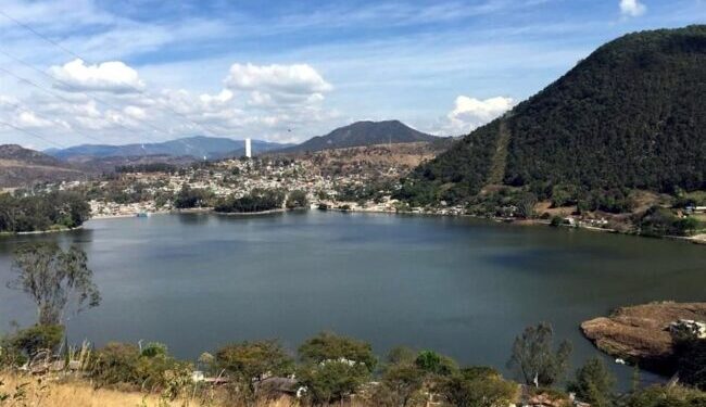 Reportan niveles mínimos en el Cutzamala pese a bombardeo de nubes