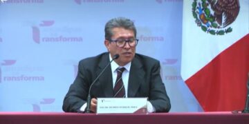 Monreal considera desafortunado que TEPJF permita dimisión de Mario Delgado al frente de Morena