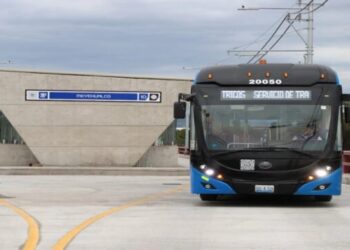 Lanzan convocatoria para ser operador de trolebuses