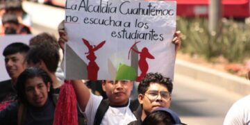 Jóvenes exigen a Cuevas mejoras a Casas del Estudiante en Alcaldía Cuauhtémoc