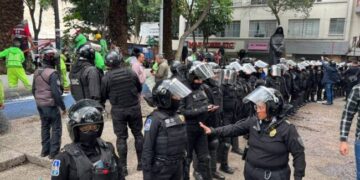 Niega Inbal a Cuevas autorización para intervenir Plaza Giordano Bruno