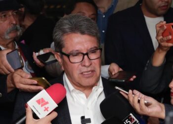 La Comisión Bicamaral para la evaluación y seguimiento de la Fuerza Armada permanente en tareas de seguridad pública, que preside el senador Ricardo Monreal, aprobó los indicadores a los que se refiere el artículo Quinto Transitorio de la Constitución Política, para analizar y dictaminar el informe semestral que remita el Ejecutivo federal sobre el uso de la Fuerza Armada Permanente en tareas de seguridad pública.