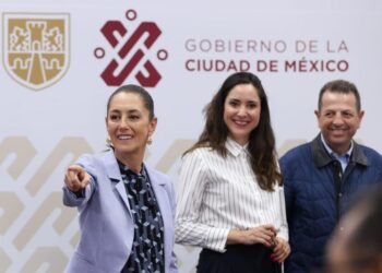 Luego de que manifestantes y diputados de oposición se manifestaran afuera del Congreso CDMX por la aprobación de la llamada “Ley Godoy”, la jefa de Gobierno minimizó el hecho y negó que fuese una protesta.