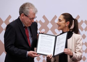 Se adhiere CDMX a programa contra contaminación por plástico