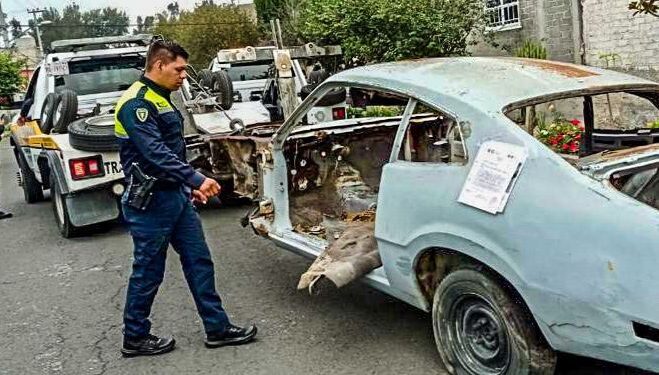 Con la finalidad de garantizar calles más seguras, este martes la alcaldesa de Tláhuac, Berenice Hernández Calderón, en trabajo coordinado con la Secretaría de Seguridad Ciudadana de la Ciudad de México, Policía Auxiliar y Policía de Tránsito, dieron inicio al Operativo de Chatarrización.