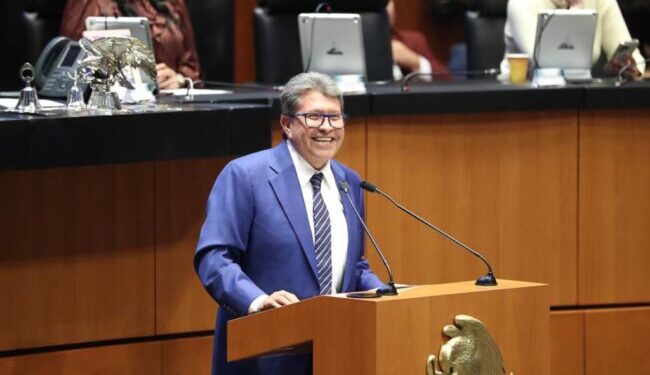 Monreal crítica a quienes aplauden resolución de SCJN, pero también protegen a una casta de privilegiados