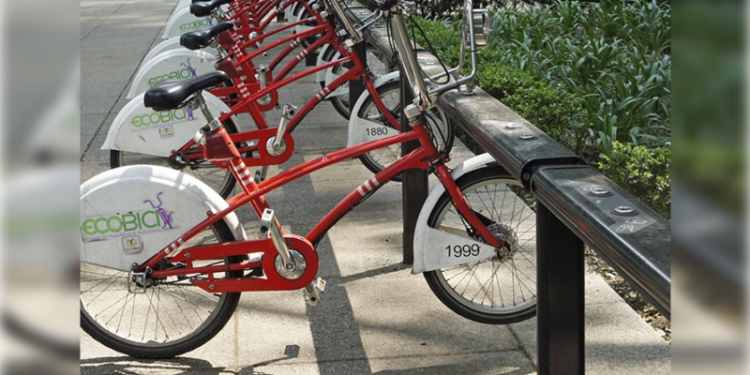 Buscan 3 estados adquirir las ecobicis chatarra (rojas)