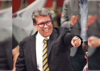 Monreal reconoce lucha de mujeres por impulsar ‘Ley 3 de 3’