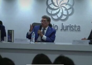 A México le urge una renovación política: Ricardo Monreal