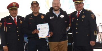 Condecora Congreso CDMX a elemento Blindar BJ