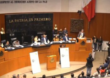 Ricardo Monreal rechaza diatribas electoreras del senador John Kennedy