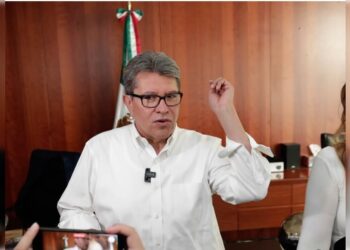 De origen zacatecano, si no le hiciera ojitos Ricardo Monreal también a la candidatura para jefe de Gobierno de la Ciudad de México, quizá no habría decidido iniciar en la capital su campaña para encabezar la Coordinación Nacional de Defensa de la Cuarta Transformación en la capital del país.