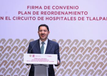 Tal parece que este miércoles le impusieron desde la oposición a Martí Batres la agenda de su conferencia, pues tuvo que salir a defender a su antecesora Claudia Sheinbaum, tras los señalamientos de corrupción en la Secretaría de Salud,