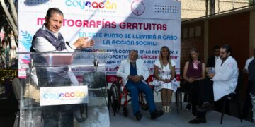 Nuestra política para ustedes es integral, creamos oportunidades laborales con nuestra Feria del Empleo, garantizamos su seguridad combatiendo la violencia de género y velamos por su salud con acciones como esta; en 20 meses, hemos realizado ya dos mil 500 mastografías gratuitas en coordinación con FUCAM: Giovani Gutiérrez Aguilar, alcalde