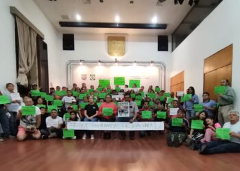 Además de la despedida que se organizó ella misma en el Zócalo de la Ciudad de México, con miles de personas a las que “apoyaron con la transportación” (eufemismo de acarrear), la ex jefa de Gobierno, Claudia Sheinbaum, tuvo otra despedida, ésta no oficial