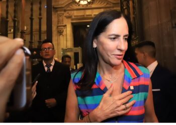 Lía Limón destacó: “Aunque por el momento no se tomaron acuerdos, la postura de las autoridades fue de escuchar y de compromiso de convocar a más reuniones de cabildo para continuar estos acercamientos con los titulares de las 16 demarcaciones”.