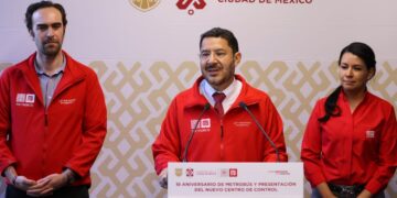 El jefe de Gobierno de la Ciudad de México, Martí Batres previó que integrantes del Gabinete se irán a la campaña de Claudia Sheinbaum y ante ello habrá ajustes, aunque por lo pronto no va a mover a nadie.