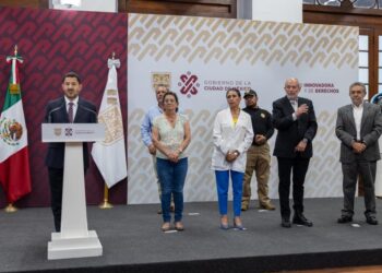 El jefe de Gobierno Martí Batres dijo que la administración capitalina cuenta con un plan de acciones frente a la de calor y proteger a la población de las altas temperaturas, y subrayó que no ha habido ninguna eventualidad grave.