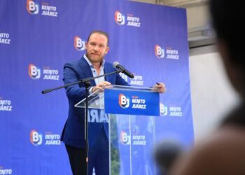 Uno de los temas que quieren dejar en claro en las negociaciones del Frente Amplio entre PAN, PRI y PRD hacia 2024, es que en el caso de las candidaturas para la Jefatura de Gobierno y las gubernaturas no necesariamente van a repetir el método que para elegir a su abanderada presidencial: firmas, registro, debates, consulta, encuesta.