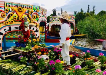 San Pedro Tláhuac es el corazón de nuestra Alcaldía y tiene una riqueza cultural e histórica maravillosa, muestra de ellos son las tradiciones que nos dan una identidad única, señaló la alcaldesa Berenice Hernández Calderón, en el marco de la festividad en honor al Santo Patrono de dicha comunidad.