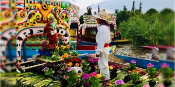 San Pedro Tláhuac es el corazón de nuestra Alcaldía y tiene una riqueza cultural e histórica maravillosa, muestra de ellos son las tradiciones que nos dan una identidad única, señaló la alcaldesa Berenice Hernández Calderón, en el marco de la festividad en honor al Santo Patrono de dicha comunidad.