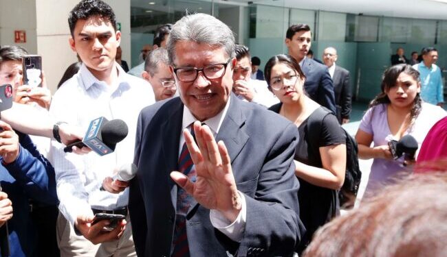 Corcholatas no violamos la Ley: Monreal