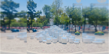 Critican a Sandra Cuevas por quitar color del Jardín Pushkin