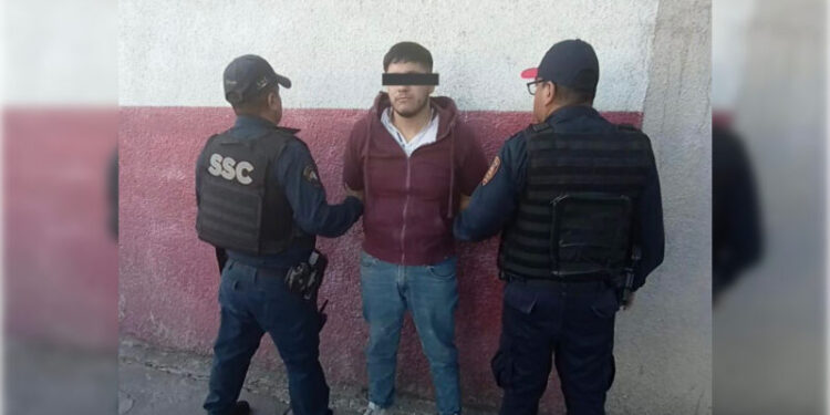 Elementos de Blindar ÁO detienen a banda de asaltantes a casa habitación con violencia