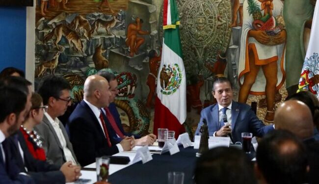 Dado el éxito, continuará retiro de cable en desuso en todo Coyoacán: alcalde