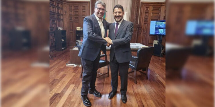 Se reúne Monreal con Batres