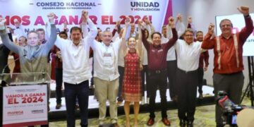 “Corcholatas” firman acuerdo por la unidad; habrá 5 encuestas