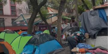 Exigen vecinos de la colonia Juárez a Segob agilizar trámites de migrantes