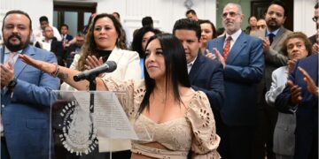 En periodo extraordinario de sesiones del segundo año legislativo, el pleno del Congreso capitalino aprobó por unanimidad los dictámenes correspondientes a la designación de las 11 personas que conformarán el Consejo Judicial Ciudadano de la Fiscalía General de Justicia de la Ciudad de México, así como los 22 dictámenes en sentido negativo respecto a las personas que no fueron electas.