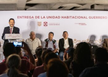 El jefe de Gobierno, Martí Batres, también le ha tenido que entrar a los temas de campañas electorales anticipadas. Esta vez salió en defensa del presidente López Obrador, luego de que quien se perfila como la candidata presidencial de la oposición, Xóchitl Gálvez, dijo de él que es un “machista".