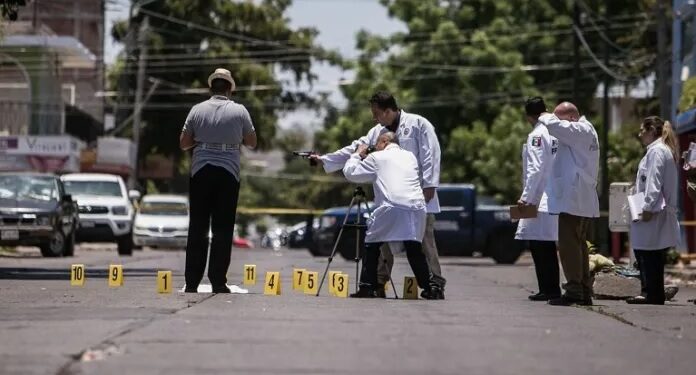 Hay dos datos verdaderamente alarmantes para los habitantes de la Ciudad de México. El primero: la tasa de homicidios se disparó durante la administración de Claudia Sheinbaum y el número de personas desaparecidas creció multiplicado por 13.