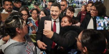 Para generar la mayor tranquilidad posible, el Gobierno de la Ciudad de México solicitó y obtuvo una constancia de seguridad estructural de un tramo elevado de la Línea 12 del Metro que reabrirá este sábado, luego de dos años y dos meses que ha estado cerrada.