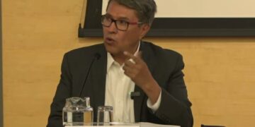 Atender pobreza, reforzar policías y aplicar justicia para garantizar seguridad: Monreal