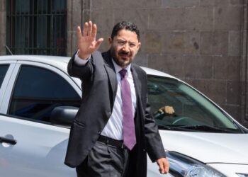 «No es necesario estas protestas”; dice Batres a médicos