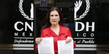 Presenta Kenia López ante CNDH quejas contra AMLO