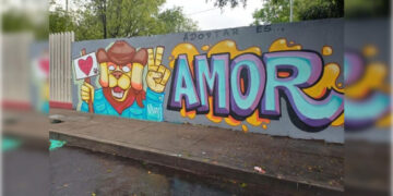 Pintan murales contra el maltrato animal en Azcapo