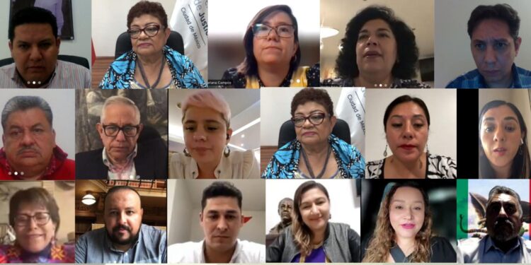 La Comisión de Administración y Procuración de Justicia del Congreso de la Ciudad de México recibió, en mesa de trabajo, a la titular de la Fiscalía General de Justicia de la Ciudad de México, Ernestina Godoy Ramos, para presentar los resultados del Plan de Política Criminal y el Programa de Persecución Penal 2023 de la dependencia.