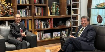 La ex jefa de Gobierno, Claudia Sheinbaum, virtual ganadora de la contienda entre las corcholatas, tiene en sus manos la gran decisión estratégica que le podría consolidar el triunfo presidencial en 2024: sellar en definitiva una sólida alianza con Ricardo Monreal. FOTO: GCDMX