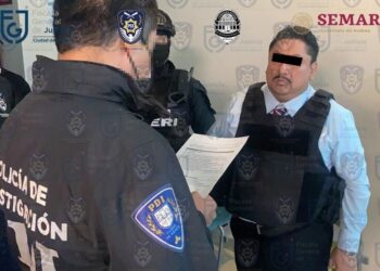 En la lógica política de la “4T” están convencidos de que fue mayor el beneficio político que el costo de presuntamente violentar el Pacto Federal con la detención del fiscal de Morelos, Uriel Carmona, quien gozaba de inmunidad procesal Constitucional en la jurisdicción que fue aprehendido. FOTO: FGJCDMX