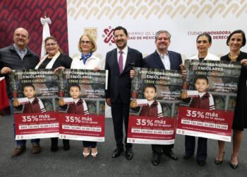 Los padres y madres de familia de un millón 250 mil niñas y niños de la Ciudad de México empezaron a recibir desde este martes los recursos correspondientes al Programa de “Uniformes y Útiles Escolares”, para el ciclo escolar 2023-2024, por lo cual se les entregarán entre 970 y mil 180 pesos, de acuerdo con el nivel de estudios en el que se encuentren.