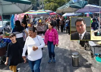 Olas de vendedores ambulantes se han multiplicado por toda la Ciudad de México, pues pese a que el Gobierno de Clara Brugada diga que existe una solidez de la economía local, los puestos de trabajo son escasos y los salarios son bajos, por lo que muchos capitalinos han tomado las calles para vender. FOTOS: Cuartoscuro / Especial