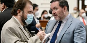 Oposición se opone a la distribución de libros de texto en CDMX