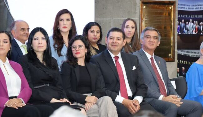 Alejandro Armenta presenta su Informe de Actividades; México cuenta con un Poder Legislativo responsable, afirma